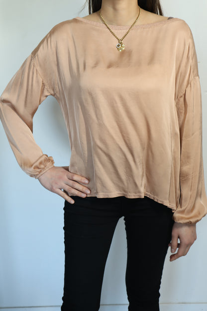 Joss longsleeve Details Hals-Goud